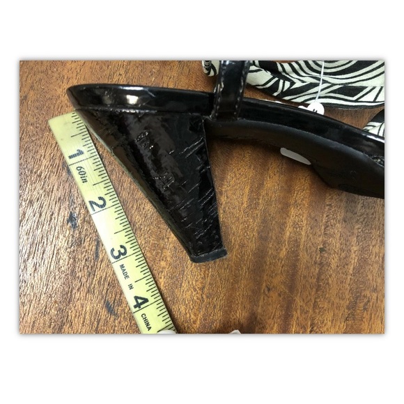 Anne Klein, sandals, black/white, heels, size8.5.: - Picture 9 of 11